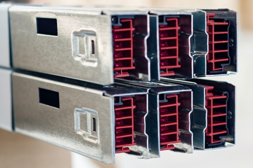 Busbar trunking
